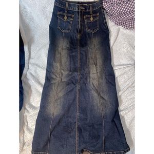Long jean skirt size 12 NWOT